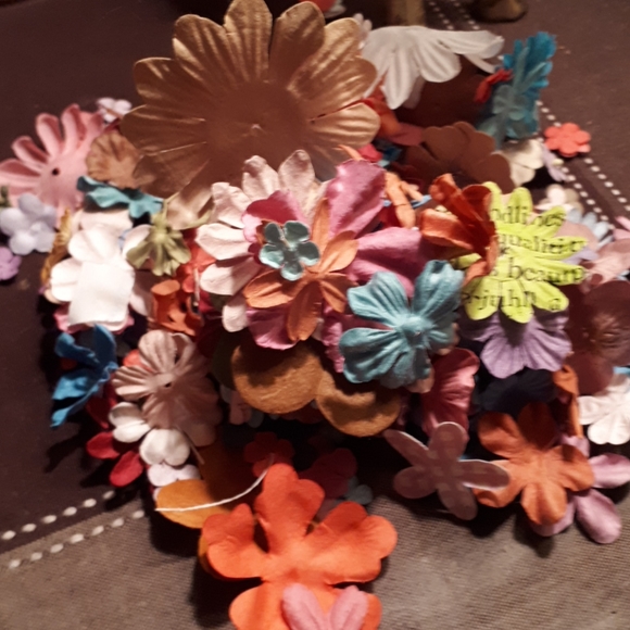 Final Call ♡♡Flower Embellishment Paper/Fabric Mix